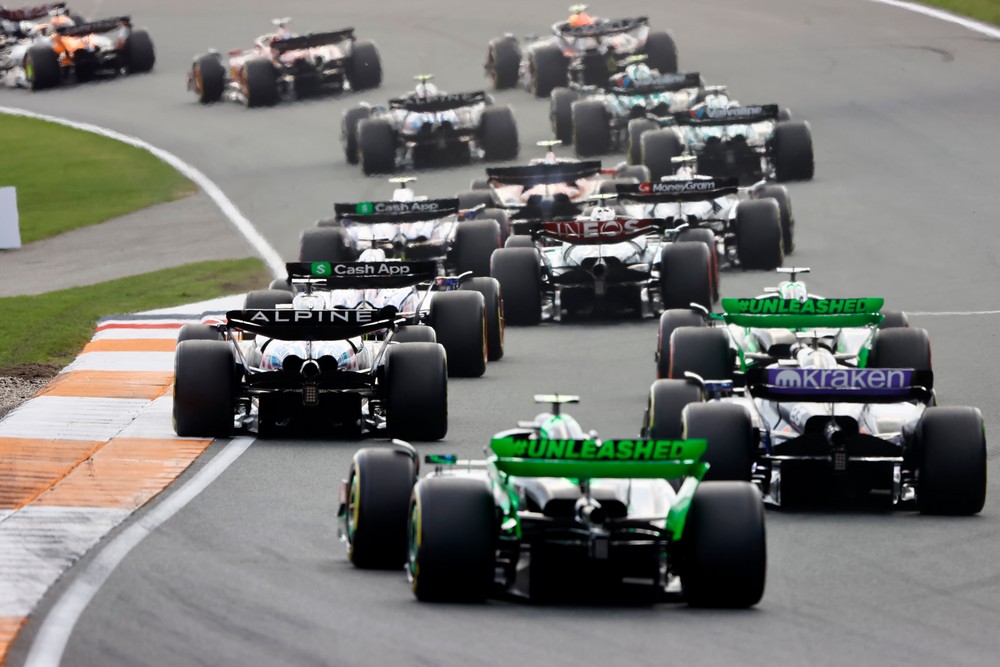 View from behind as all 20 cars race together at the start of the 2024 Dutch Grand Prix