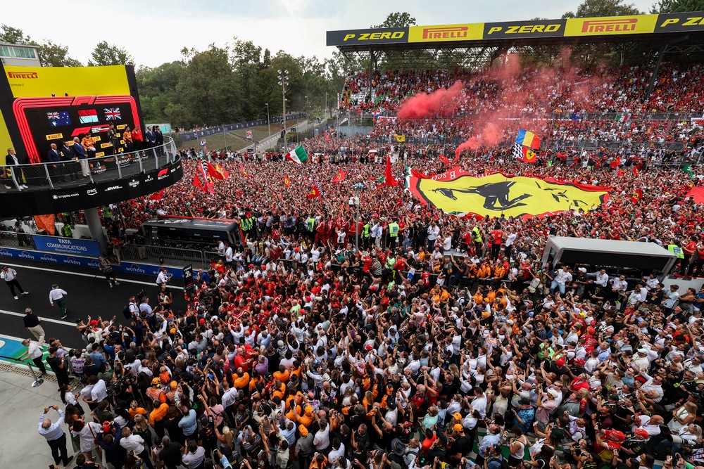 Crowd gathered under the podium after the 2024 Italian Grand Prix