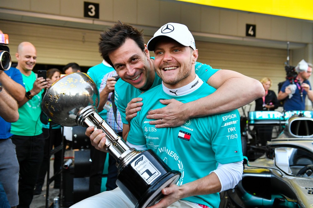 Toto Wolff embraces Valtteri Bottas after winning the 2019 Japanese Grand Prix