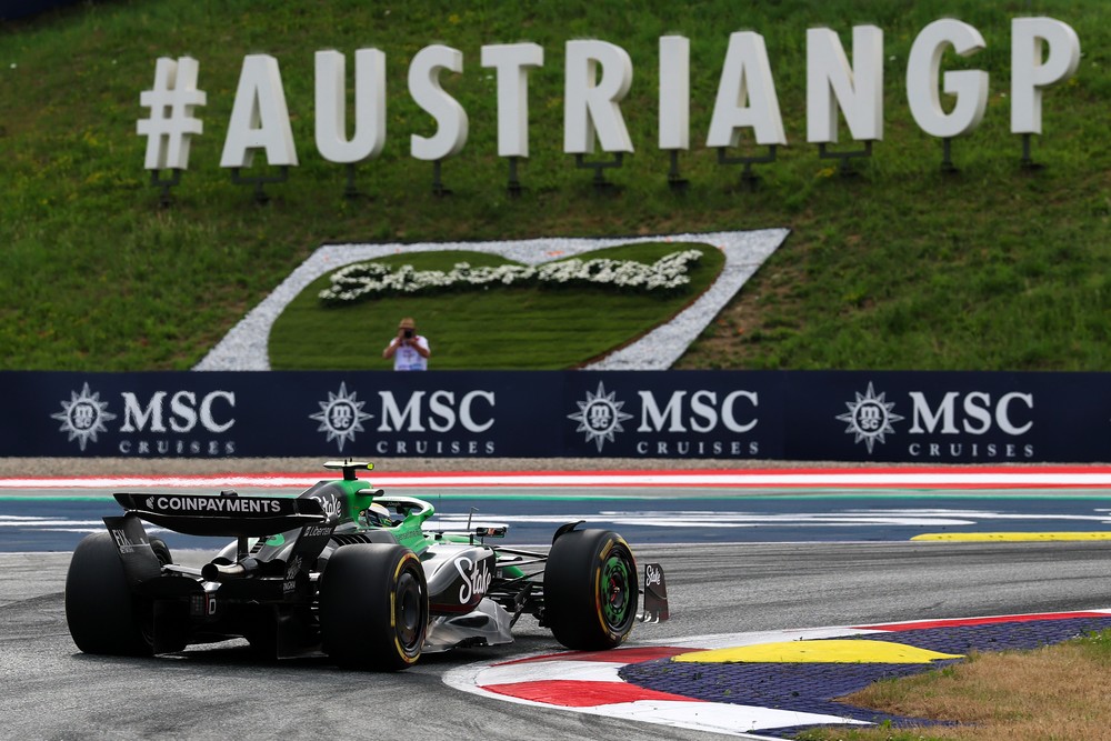 Gabriel Bortoleto during practice for the 2025 Austrian Grand Prix with a 